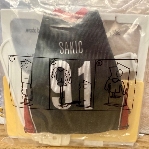 Joe Sakic McDonald's Team Canada 2006 Olympic Hockey Mini Jersey NIB - Picture 4 of 8